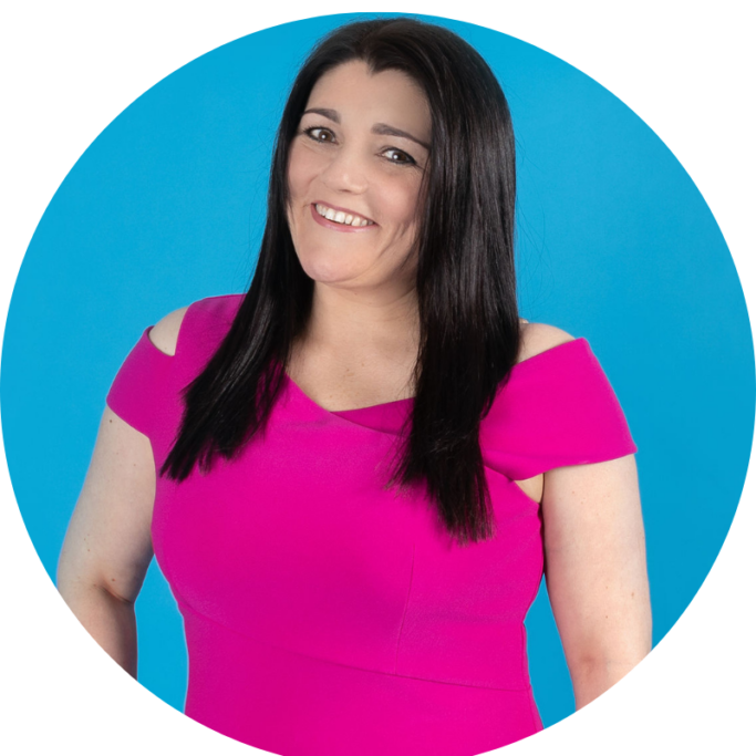 Tracy Heatley feeling delighted that her Sporadic Marketing Syndrome article has been published in Social Media Pulse Tracy Heatley Close Up Profile of Tracy for The Three Pillars Of Marketing blog